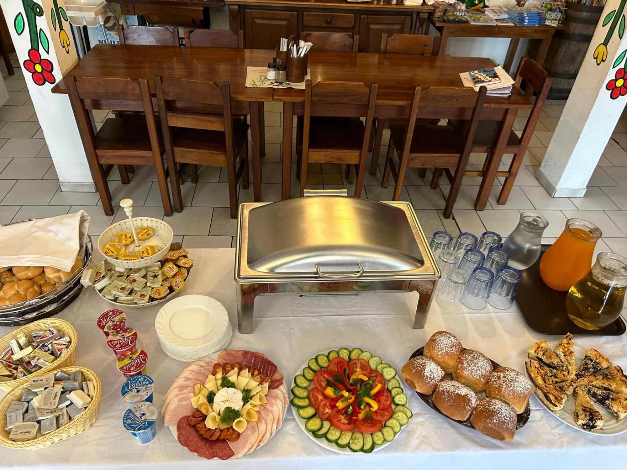 Hrusicka Restaurace A Penzion Hrusice 外观 照片
